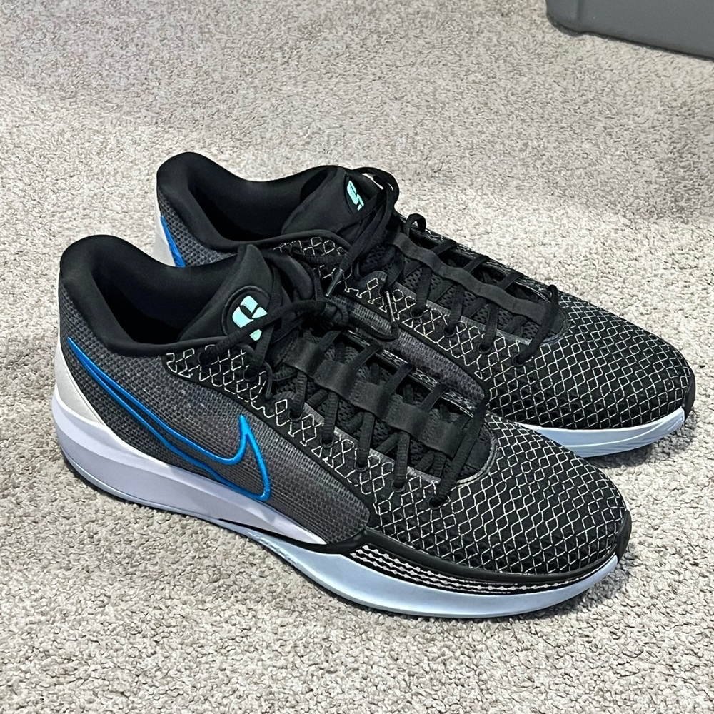 Nike Sabrina 1 Basketball Shoes Black White Men’s 18.5 New No Box